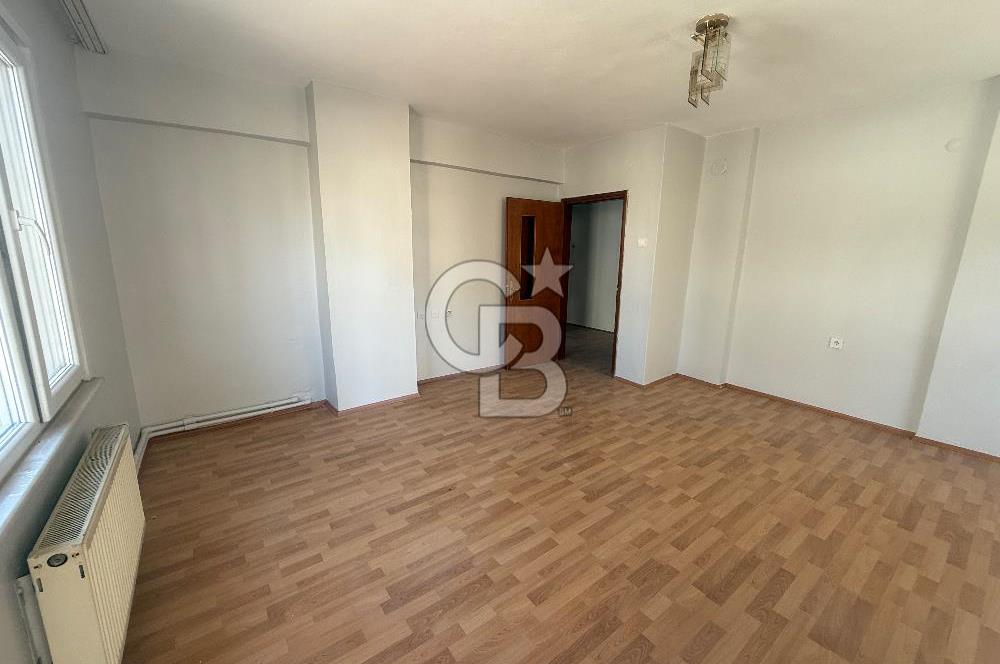 KOCAELİ KARAMÜRSEL 4 TEMMUZ MAHALLESİ SATILIK ARAKAT 3+1 DAİRE