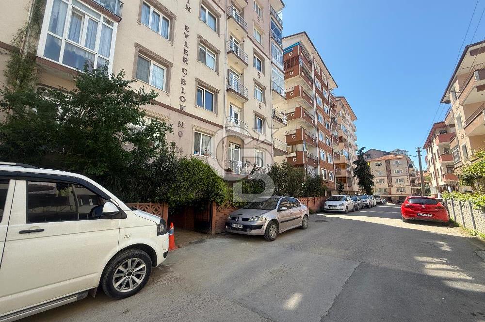 KOCAELİ KARAMÜRSEL 4 TEMMUZ MAHALLESİ SATILIK ARAKAT 3+1 DAİRE