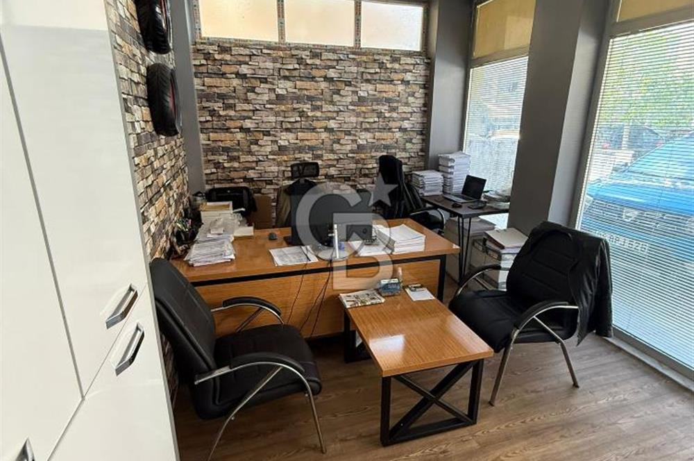 Altayçeşme Mahallesinde Mesa'ya Komşu Kiracılı Dükkan