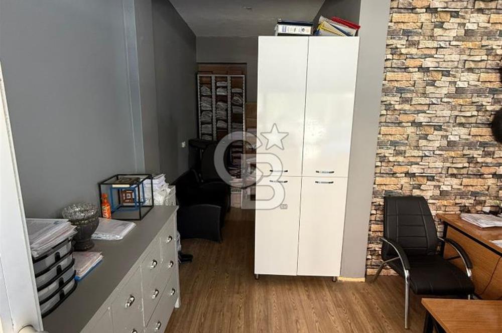 Altayçeşme Mahallesinde Mesa'ya Komşu Kiracılı Dükkan