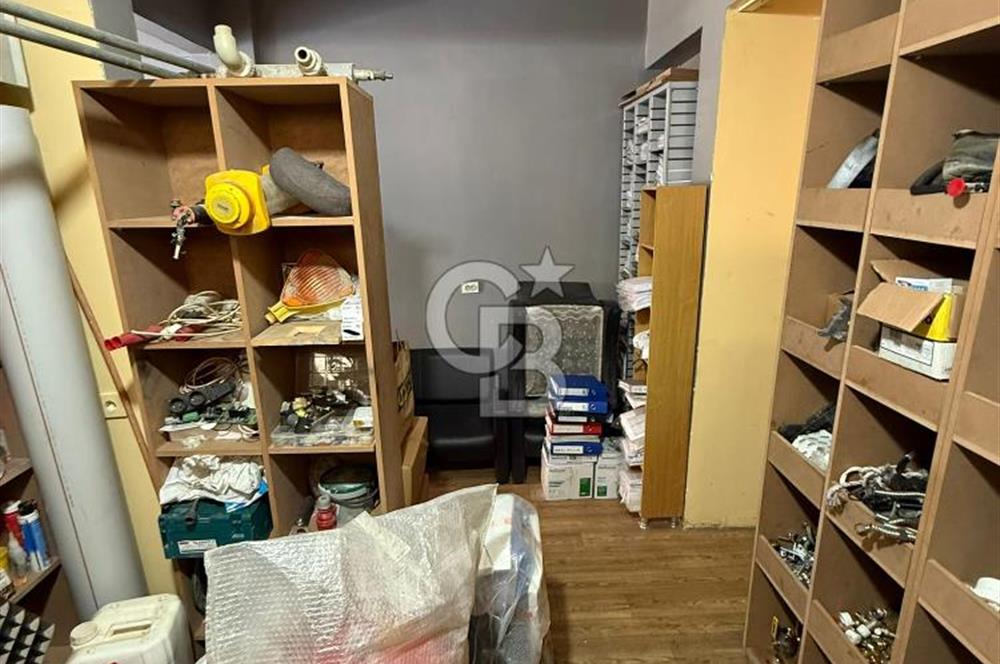 Altayçeşme Mahallesinde Mesa'ya Komşu Kiracılı Dükkan