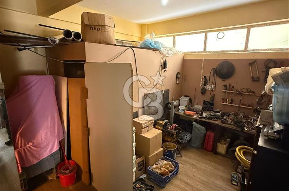 Altayçeşme Mahallesinde Mesa'ya Komşu Kiracılı Dükkan