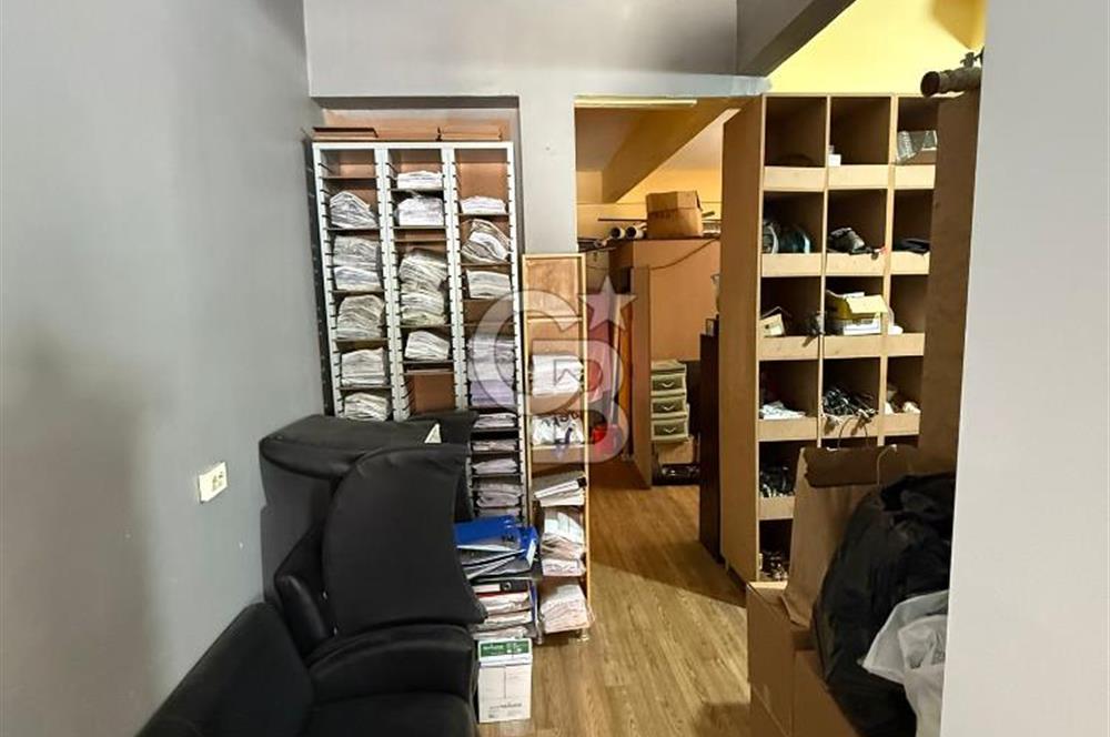 Altayçeşme Mahallesinde Mesa'ya Komşu Kiracılı Dükkan