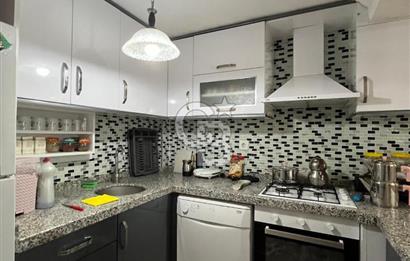 Biga Kumkent sitesinde satılık 4+1 bakımlı yazlık