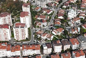 Üsküdar Barbaros Mah 2 Katlı Köşe Parsel SATILIK Müstakil EV