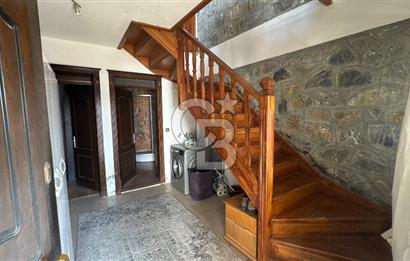 Selçuk Manzaralı, Müştemilatlı Satılık 3+1 Villa