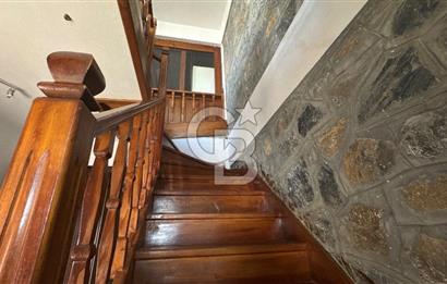 Selçuk Manzaralı, Müştemilatlı Satılık 3+1 Villa