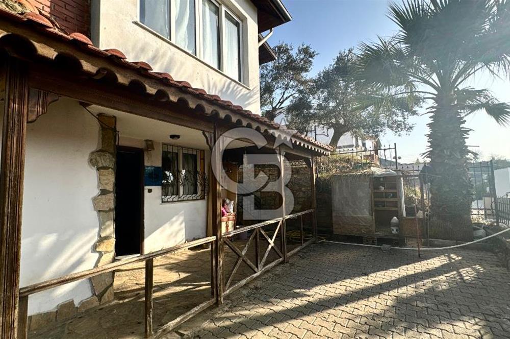 Selçuk Manzaralı, Müştemilatlı Satılık 3+1 Villa