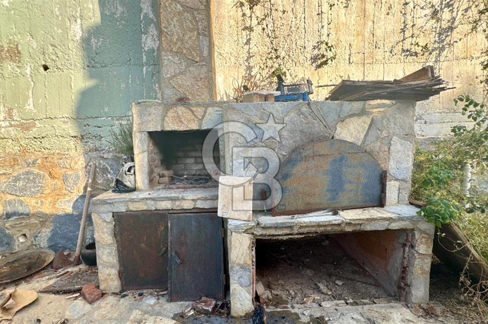 Selçuk Manzaralı, Müştemilatlı Satılık 3+1 Villa
