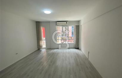 Karşıyaka Tuna Mah.’de Ayaydın Pasajı Kiralık 2+1 Ofis