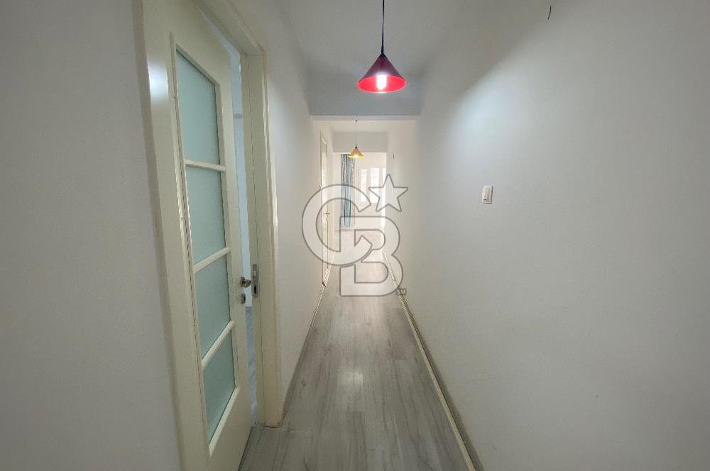 Karşıyaka Tuna Mah.’de Ayaydın Pasajı Kiralık 2+1 Ofis