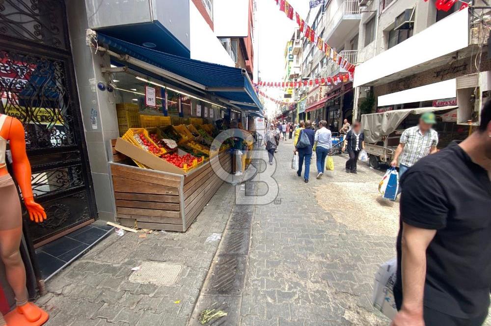 Karşıyaka Tuna Mah.’de Ayaydın Pasajı Kiralık 2+1 Ofis