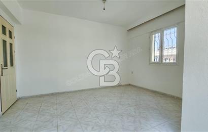 Kuşadası Karaova havuzlu sitede eşyasız kiralık triplex villa