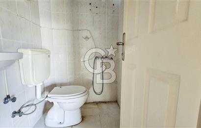 Kuşadası Karaova havuzlu sitede eşyasız kiralık triplex villa