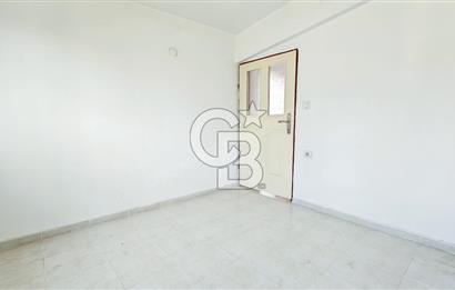 Kuşadası Karaova havuzlu sitede eşyasız kiralık triplex villa