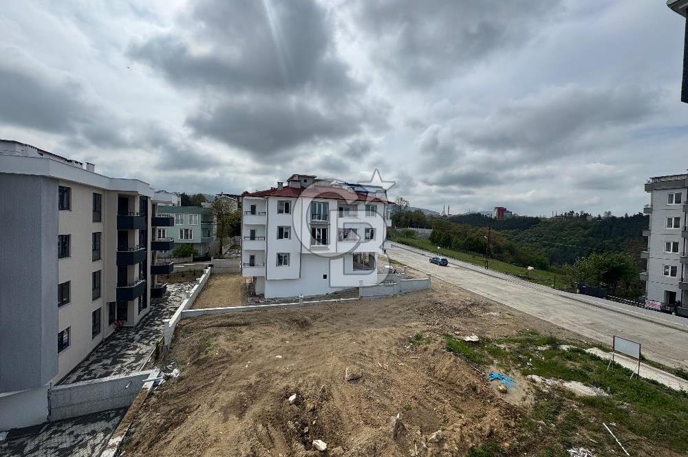 Körfez mahallesi'nde deniz manzaralı 1+1 satılık daire