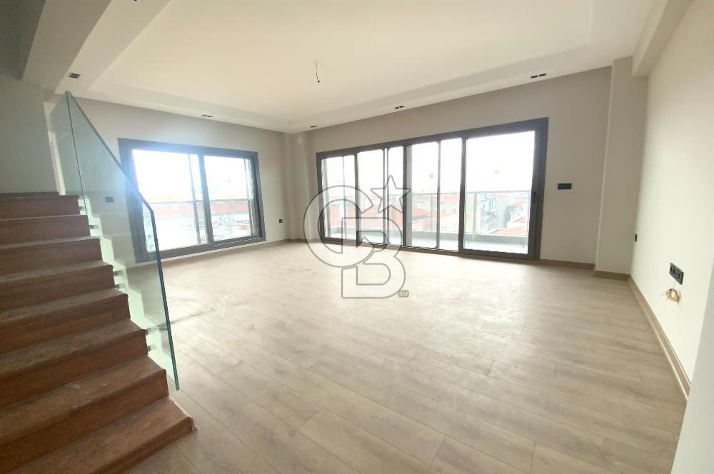 Karşıyaka Bahriye Üçok Satılık 4+1 Dubleks Daire Teraslı