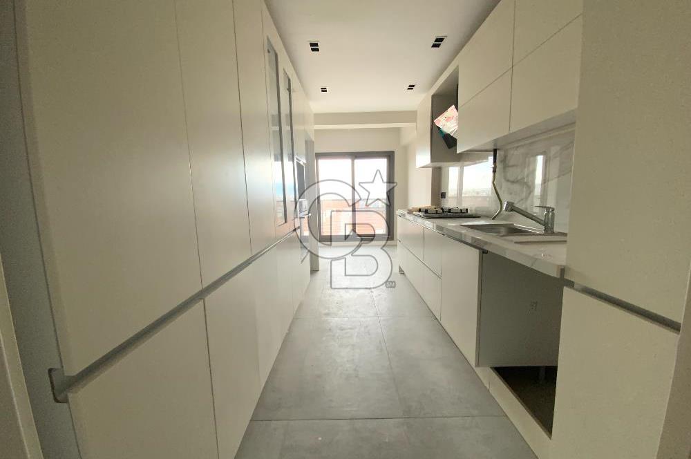 Karşıyaka Bahriye Üçok Satılık 4+1 Dubleks Daire Teraslı