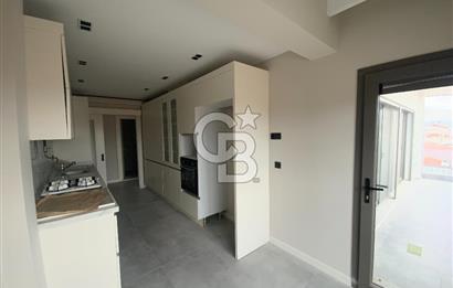 Karşıyaka Bahriye Üçok Satılık 4+1 Dubleks Daire Teraslı