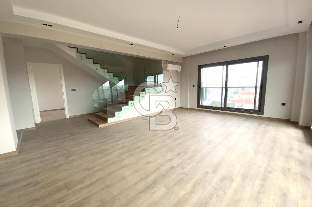 Karşıyaka Bahriye Üçok Satılık 4+1 Dubleks Daire Teraslı