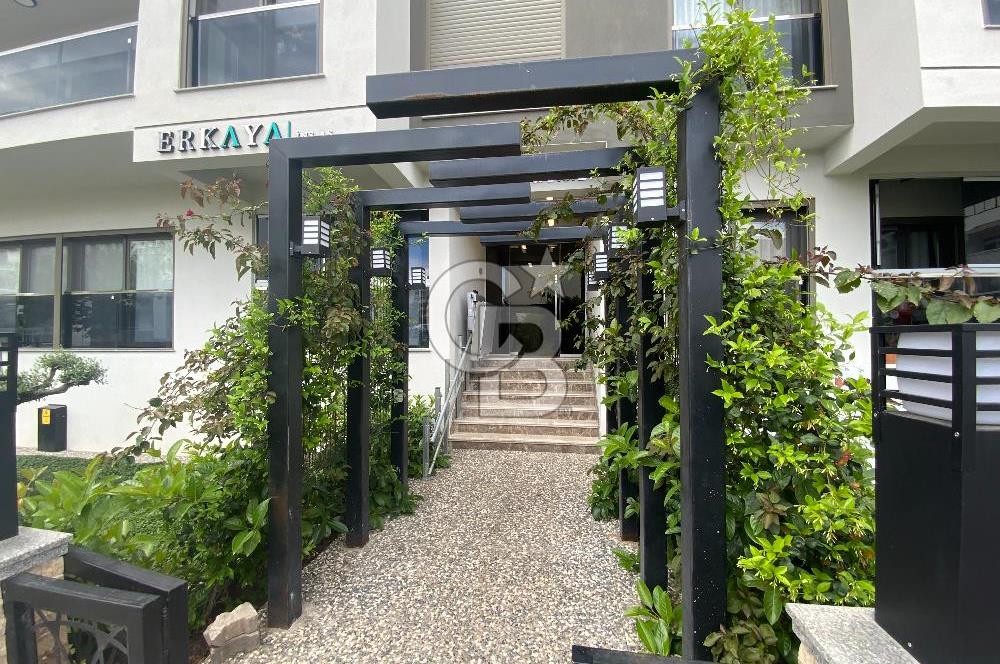 Karşıyaka Bahriye Üçok Satılık 4+1 Dubleks Daire Teraslı