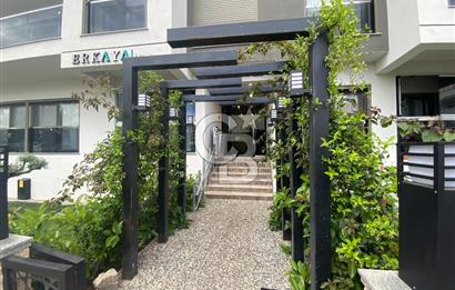 Karşıyaka Bahriye Üçok Satılık 4+1 Dubleks Daire Teraslı