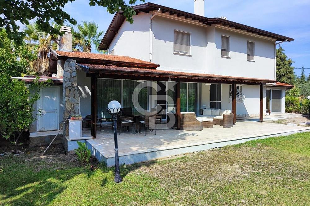 URLA ALTINKÖYÜN EN GÜZEL MEVKİİNDE TAM MÜSTAKİL SATILIK VİLLA