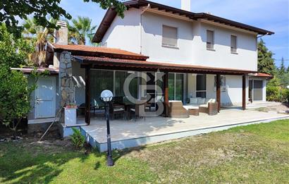 URLA ALTINKÖYÜN EN GÜZEL MEVKİİNDE TAM MÜSTAKİL SATILIK VİLLA