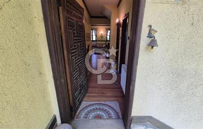 SAPANCA İPEKYOLU CADDESİ ÜZERİNDE 1.241M2 BAHÇELİ SATILIK VİLLA
