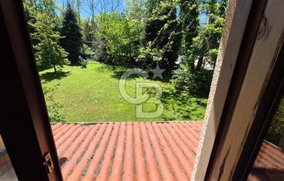 SAPANCA İPEKYOLU CADDESİ ÜZERİNDE 1.241M2 BAHÇELİ SATILIK VİLLA