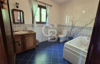 SAPANCA İPEKYOLU CADDESİ ÜZERİNDE 1.241M2 BAHÇELİ SATILIK VİLLA