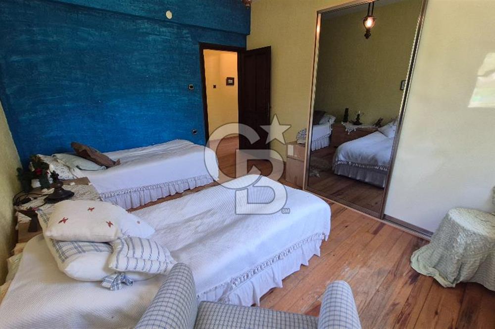 SAPANCA İPEKYOLU CADDESİ ÜZERİNDE 1.241M2 BAHÇELİ SATILIK VİLLA