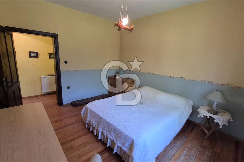 SAPANCA İPEKYOLU CADDESİ ÜZERİNDE 1.241M2 BAHÇELİ SATILIK VİLLA