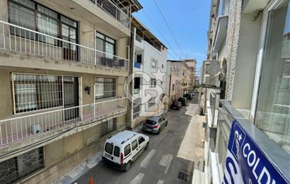 BAYRAKLI POSTACILAR’DA FERAH 2+1 SATILIK DAİRE 