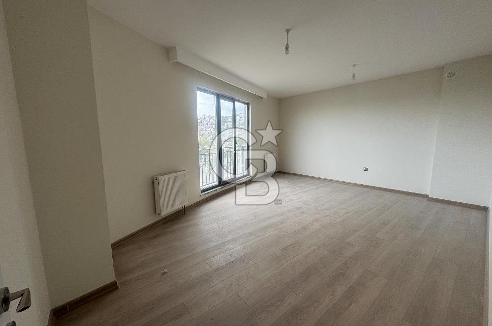 Millet bahçesi karşısı piazzaya yürüme mesfesi satılık 2+1 