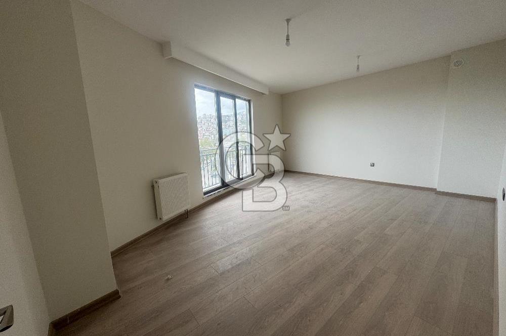 Millet bahçesi karşısı piazzaya yürüme mesfesi satılık 2+1 