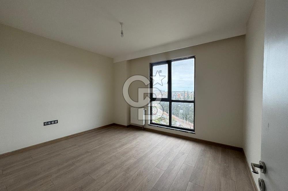 Millet bahçesi karşısı piazzaya yürüme mesfesi satılık 2+1 