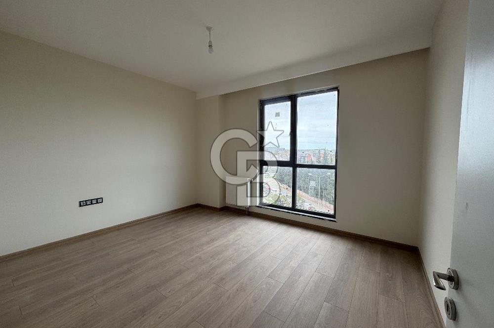 Millet bahçesi karşısı piazzaya yürüme mesfesi satılık 2+1 