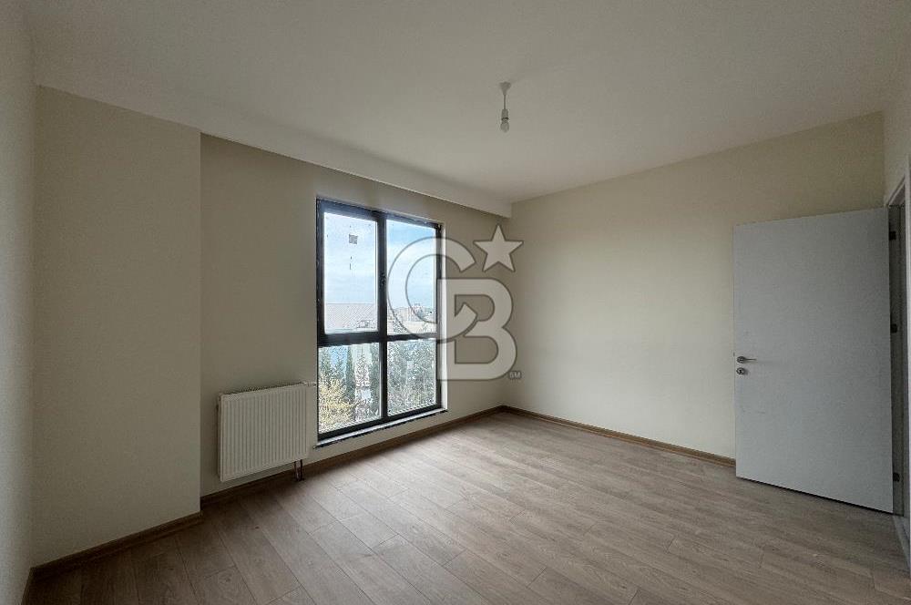 Millet bahçesi karşısı piazzaya yürüme mesfesi satılık 2+1 