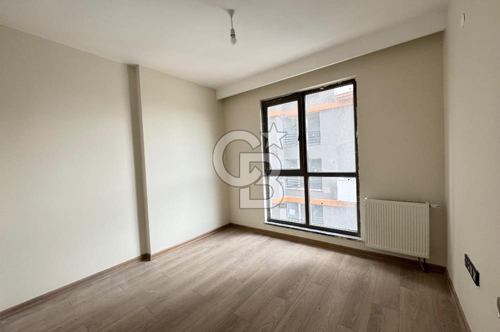 Millet bahçesi karşısı piazzaya yürüme mesfesi satılık 2+1 