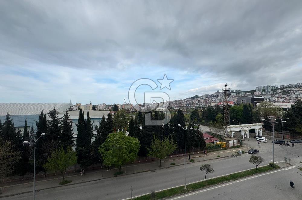 Millet bahçesi karşısı piazzaya yürüme mesfesi satılık 2+1 