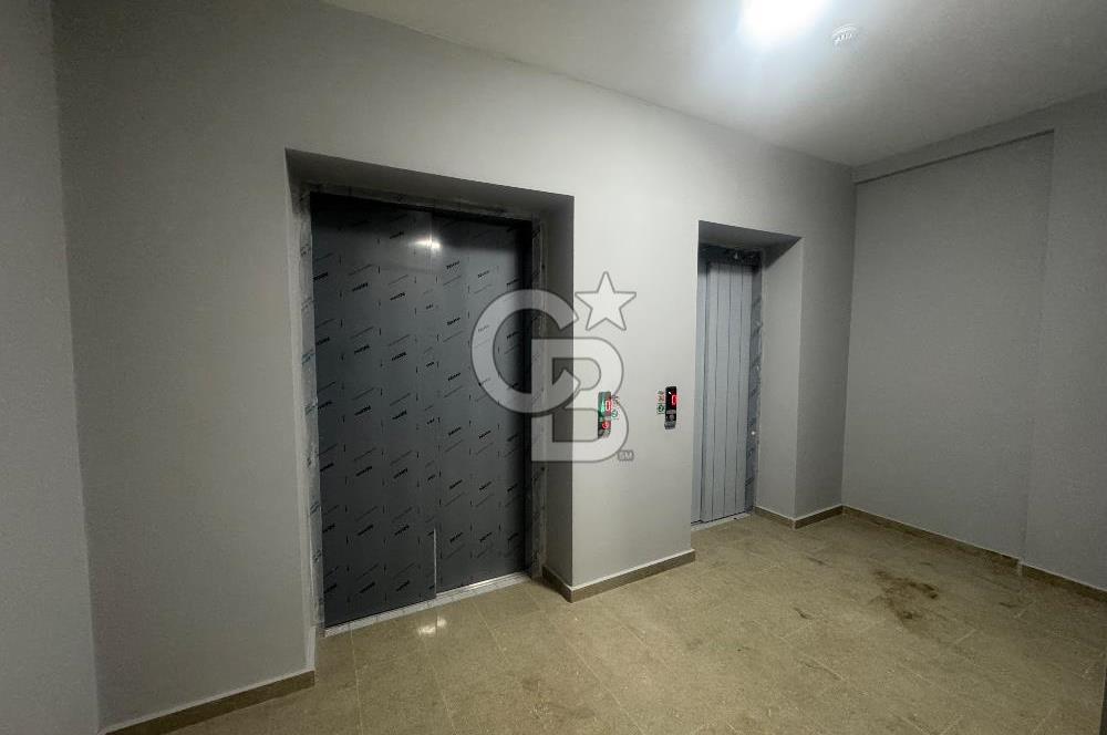 Millet bahçesi karşısı piazzaya yürüme mesfesi satılık 2+1 