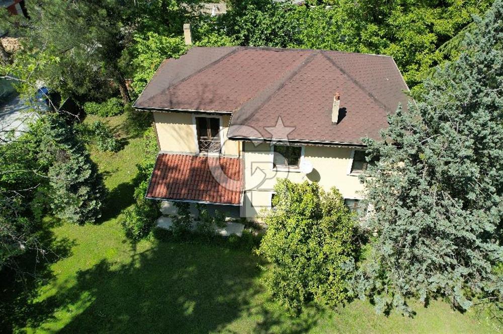 SAPANCA İPEKYOLU CADDESİ ÜZERİNDE 1.241M2 BAHÇELİ SATILIK VİLLA