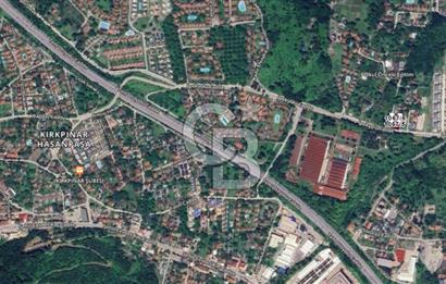 SAPANCA İPEKYOLU CADDESİ ÜZERİNDE 1.241M2 BAHÇELİ SATILIK VİLLA