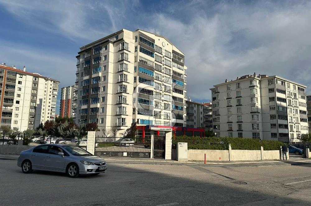 Batıkent Turgut Özal Mahallesinde Satılık 4+1 Daire