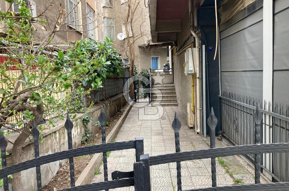 Kazım Dirik Mahallesinde Arakat Satılık 2+1 Daire