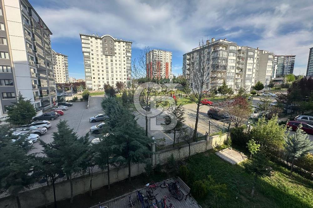 Batıkent Turgut Özal Mahallesinde Satılık 4+1 Daire