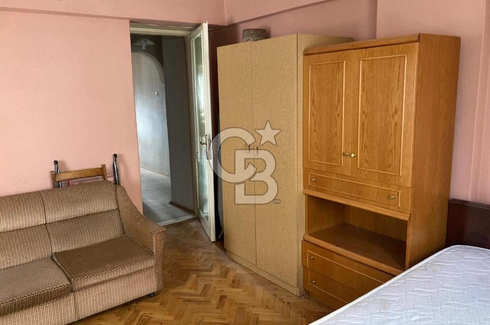 Kazım Dirik Mahallesinde Arakat Satılık 2+1 Daire