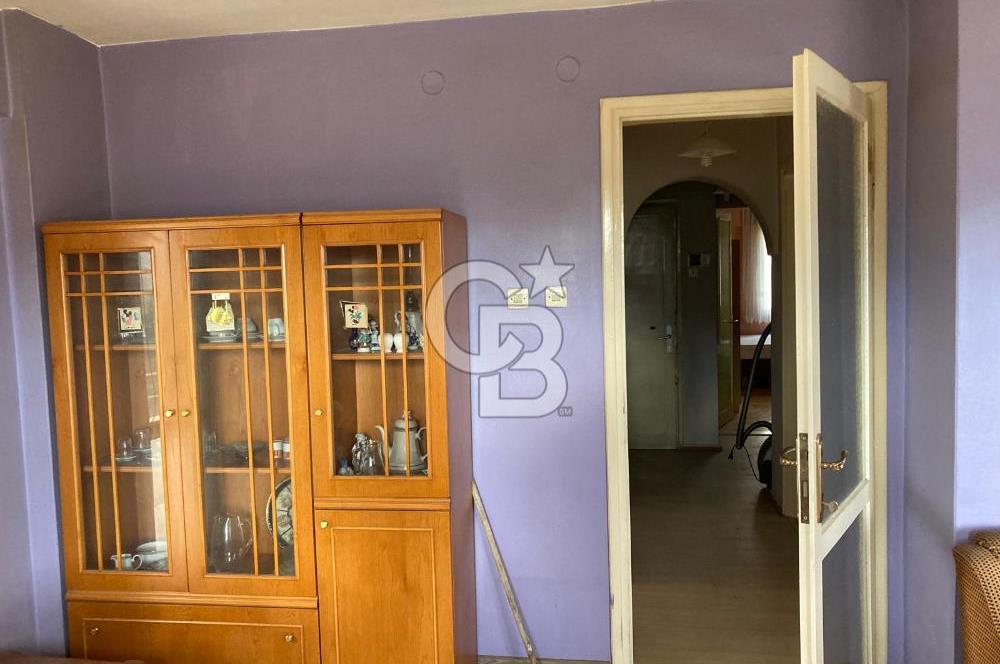 Kazım Dirik Mahallesinde Arakat Satılık 2+1 Daire