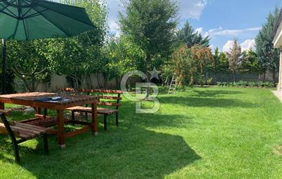 GÖLBAŞI BALLIKPINAR'DA MÜSTAKİL GENİŞ PEYJAŞLI 5+1 SATILIK VİLLA